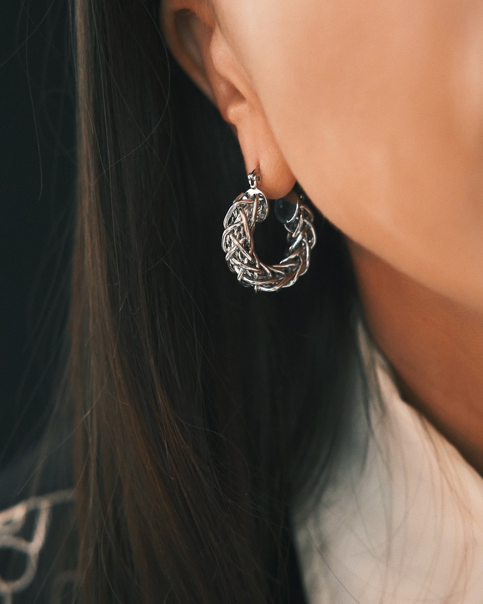 Hoops — Taton